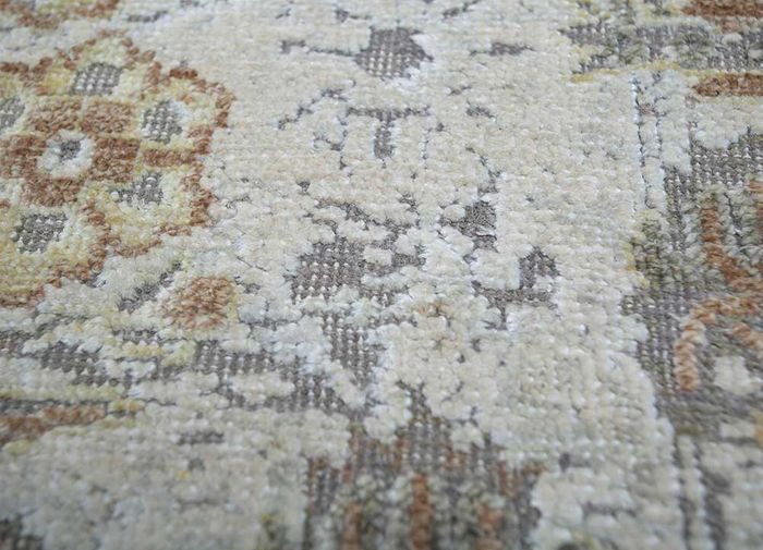 blithe ivory wool and silk hand knotted Rug - CloseUp
