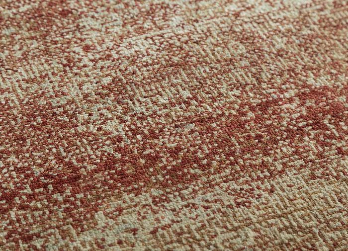 memoir red and orange wool and silk hand knotted Rug - CloseUp