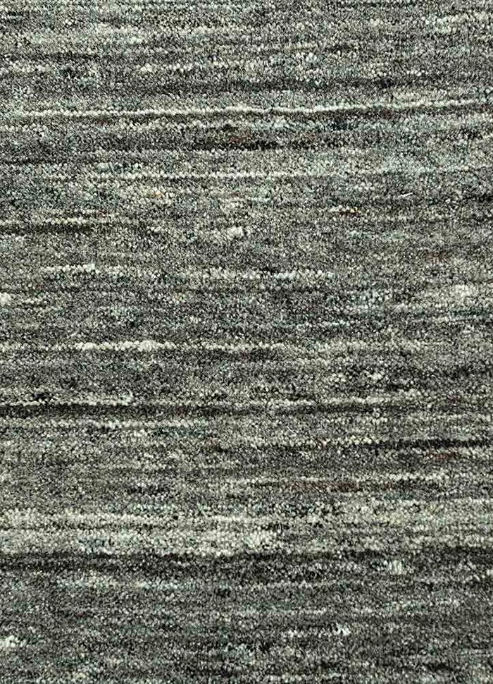 eron grey and black wool hand loom Rug - CloseUp