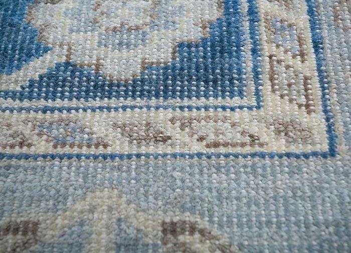 lyra blue wool hand knotted Rug - CloseUp