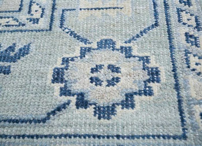 lyra ivory wool hand knotted Rug - CloseUp