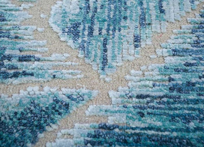 geode ivory wool and silk hand knotted Rug - CloseUp