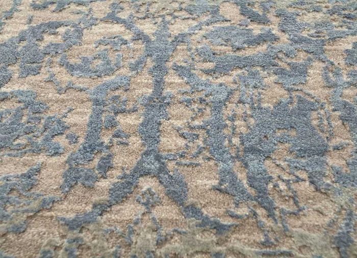 chaos theory by kavi ivory wool and bamboo silk hand knotted Rug - CloseUp