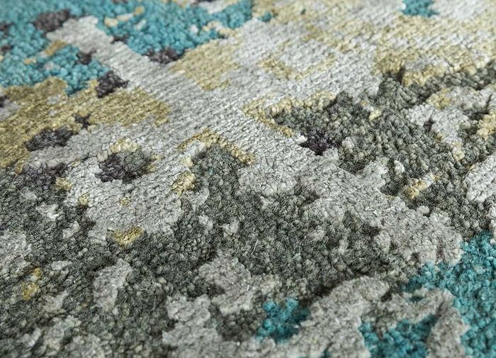 refuge blue wool and silk hand knotted Rug - CloseUp