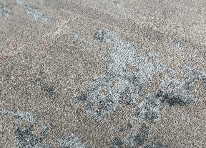 tattvam grey and black wool and bamboo silk hand knotted Rug - CloseUp