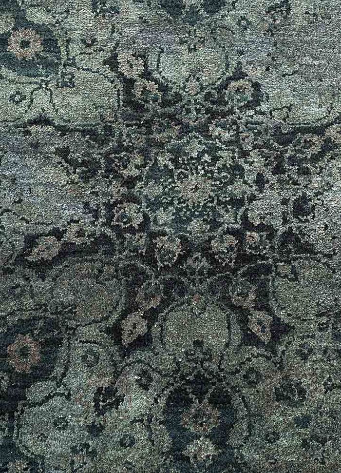 far east blue wool and silk hand knotted Rug - CloseUp