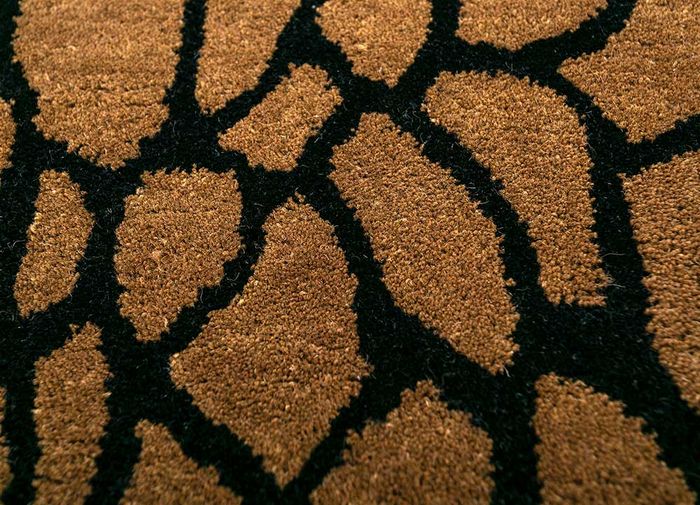 decade red and orange wool hand tufted Rug - CloseUp