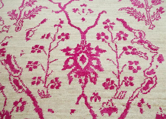 lacuna ivory wool and silk hand knotted Rug - CloseUp