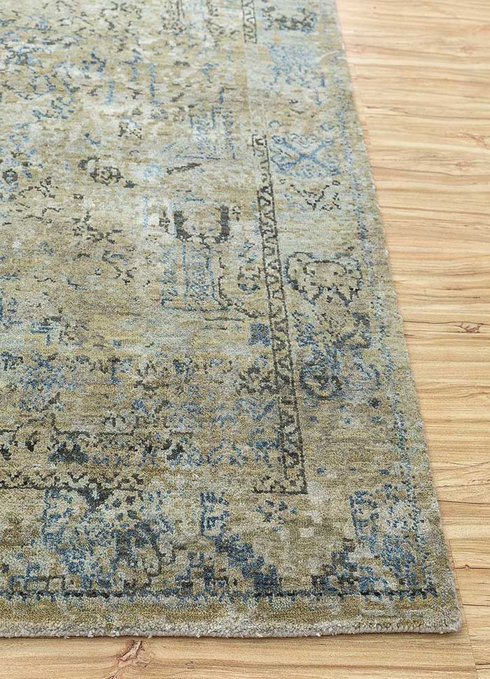 blithe blue wool and silk hand knotted Rug - Corner