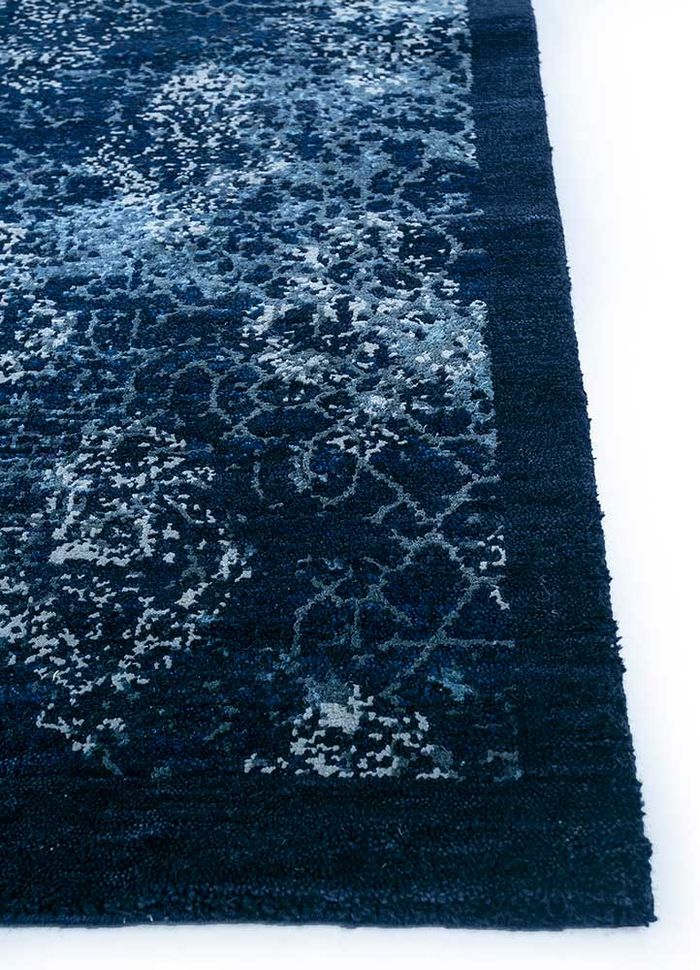 inde rose blue wool and silk hand knotted Rug - Corner