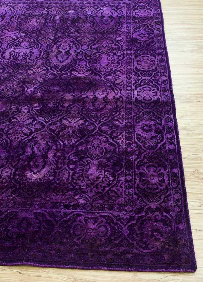 lacuna pink and purple wool and silk hand knotted Rug - Corner