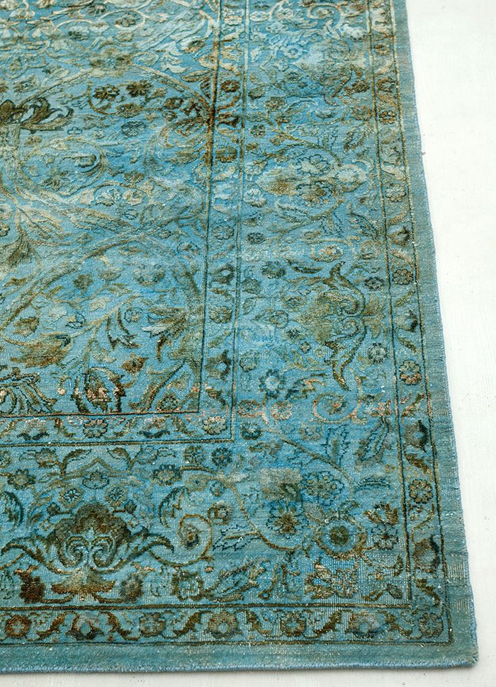 lacuna blue wool and silk hand knotted Rug - Corner