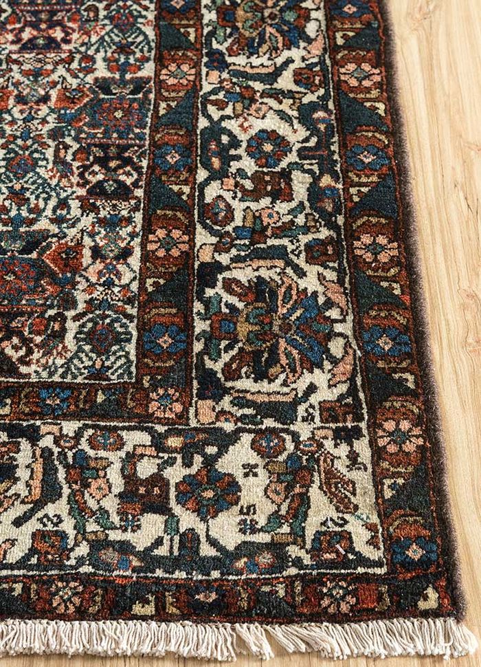 antique ivory wool hand knotted Rug - Corner