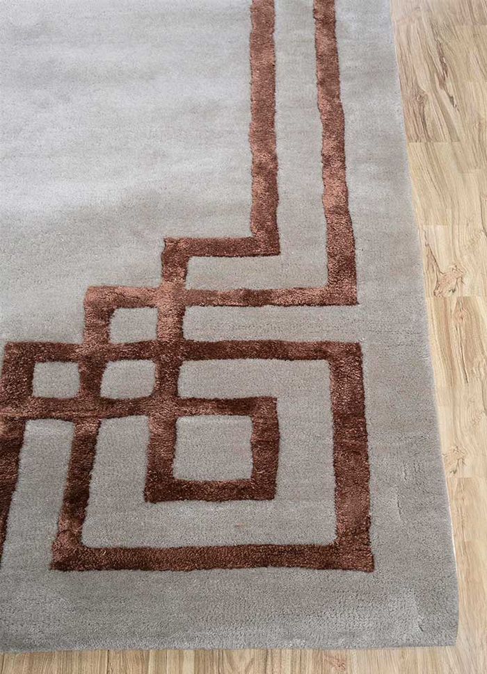 linear ivory wool and viscose hand tufted Rug - Corner