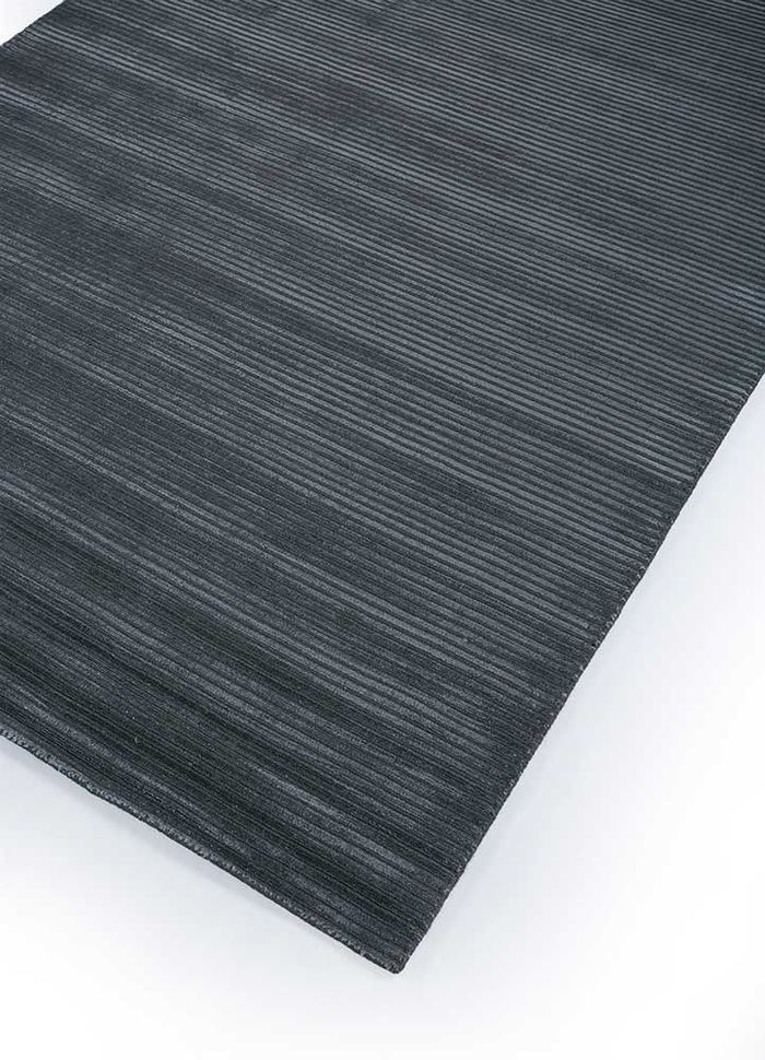 basis grey and black wool and viscose hand loom Rug - FloorShot