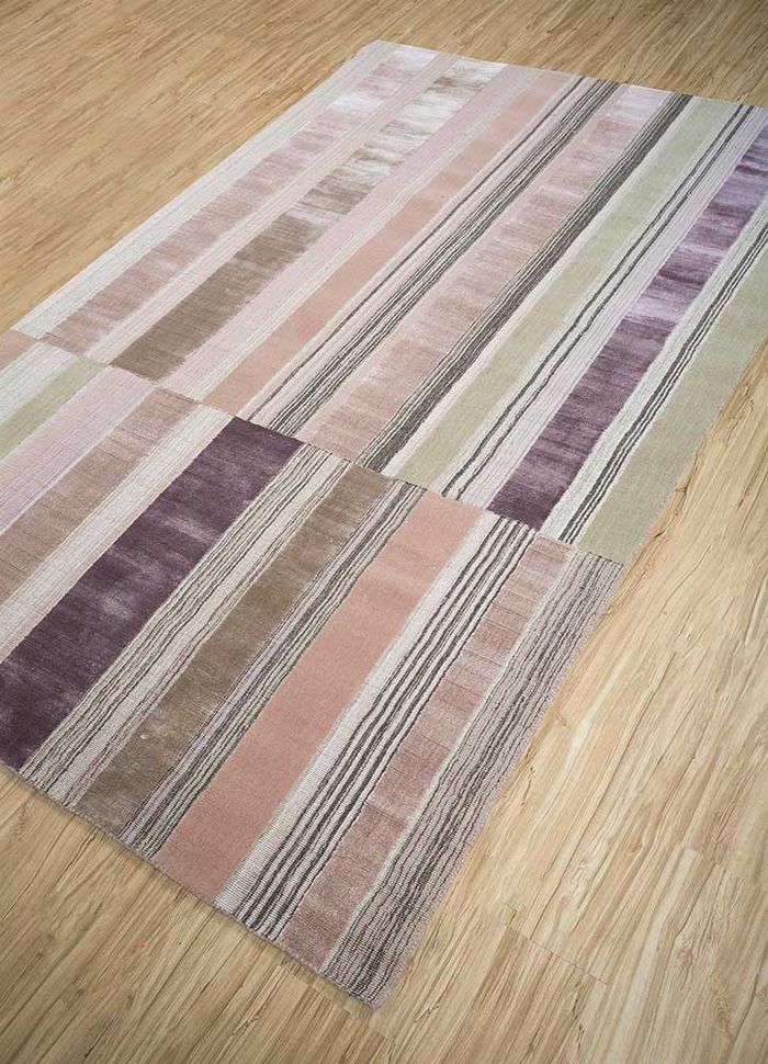 tesoro pink and purple wool and viscose hand loom Rug - FloorShot