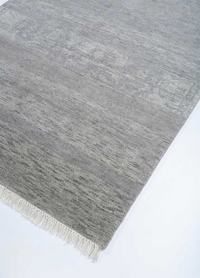 eden grey and black wool hand knotted Rug - FloorShot