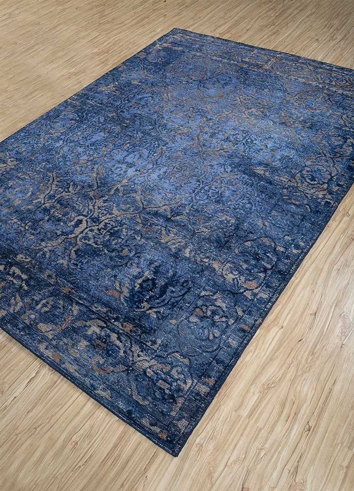 lacuna blue wool and silk hand knotted Rug - FloorShot