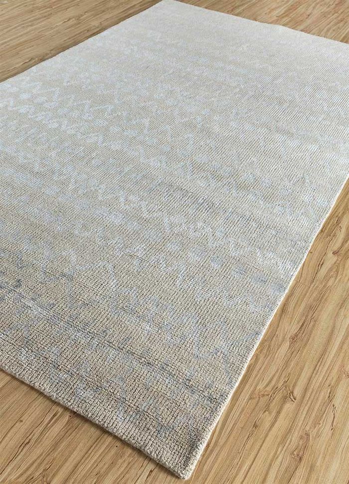 eden ivory wool and bamboo silk hand knotted Rug - FloorShot