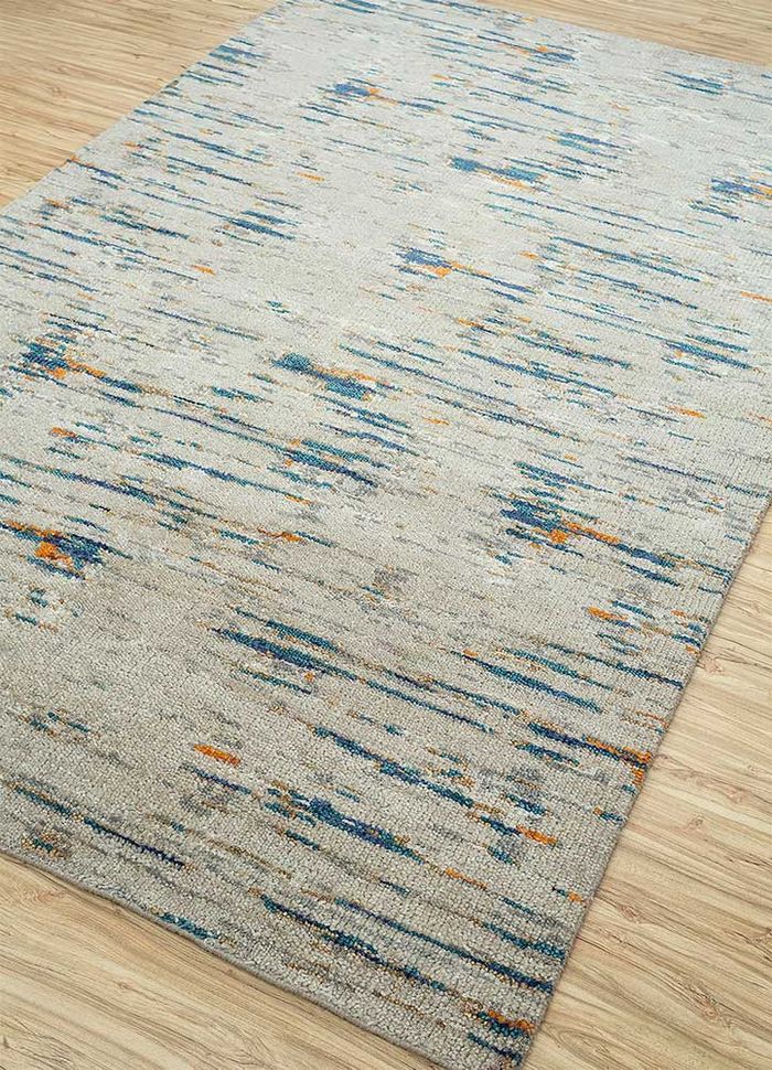 geode ivory wool and bamboo silk hand knotted Rug - FloorShot