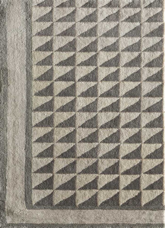 contour grey and black wool hand tufted Rug - HeadShot