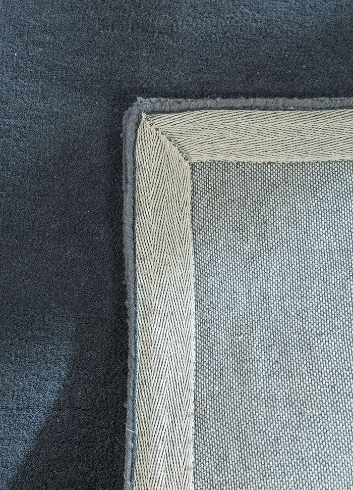 shudd blue wool hand tufted Rug - Perspective