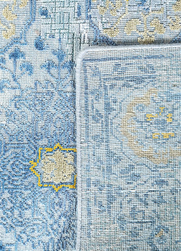 far east blue wool and silk hand knotted Rug - Perspective