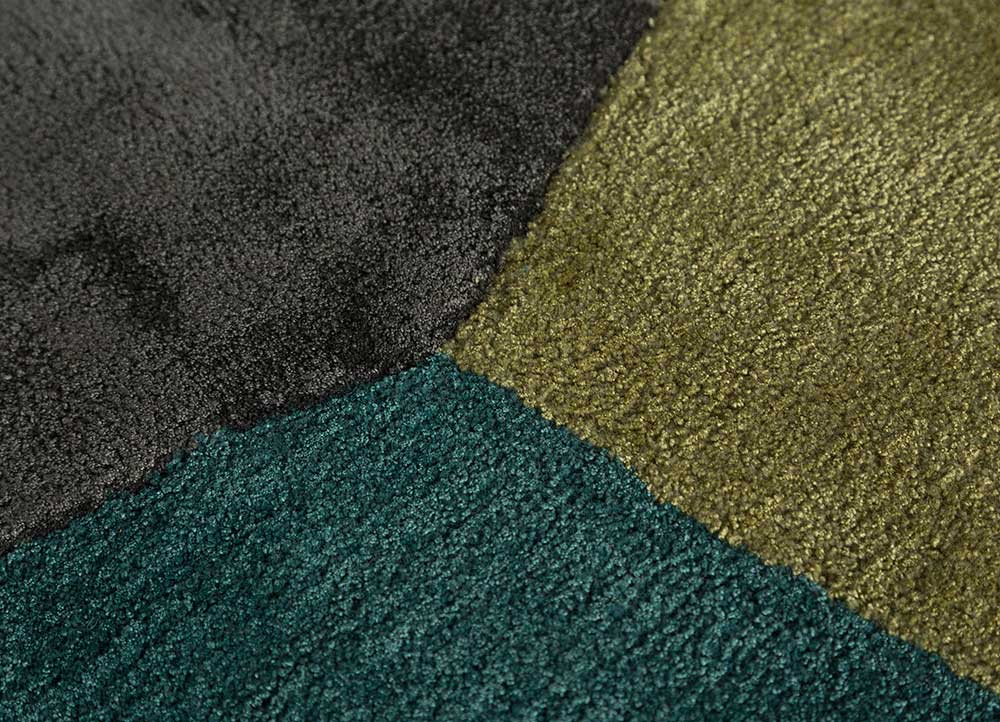 come around green wool and viscose hand tufted Rug - CloseUp