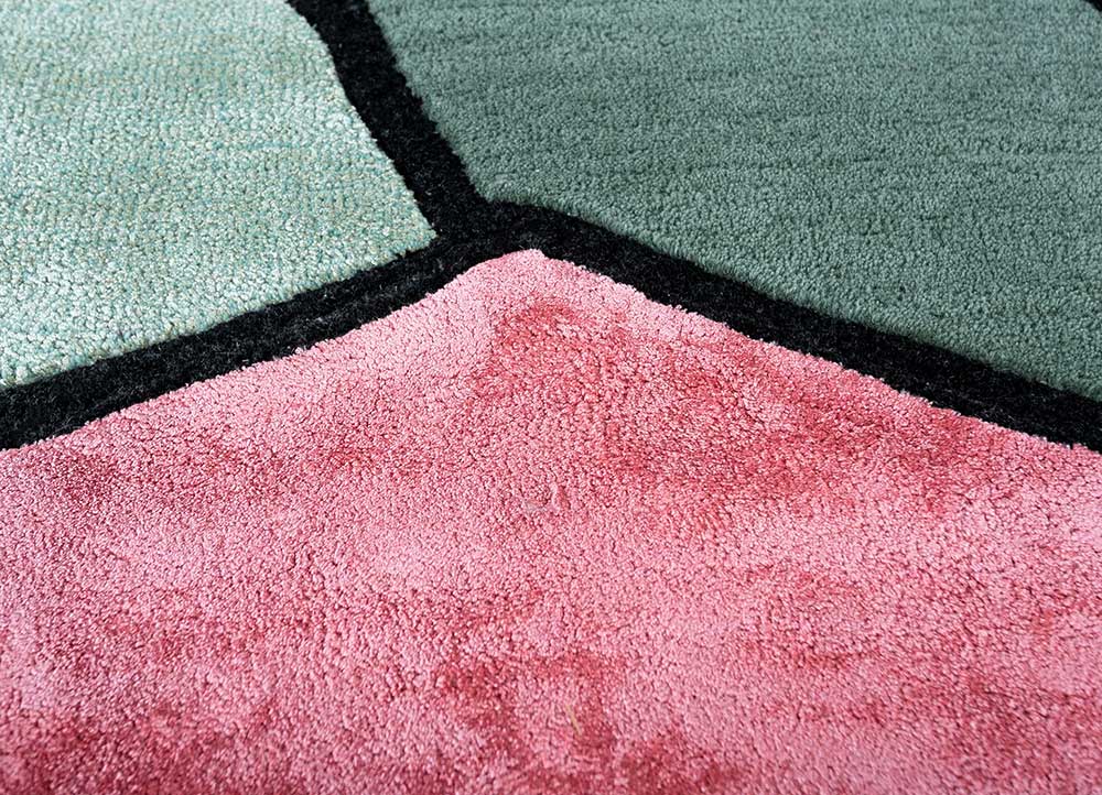concoction pink and purple wool and viscose hand tufted Rug - CloseUp
