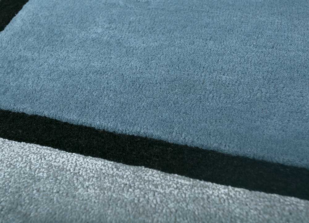 concoction blue wool and viscose hand tufted Rug - CloseUp
