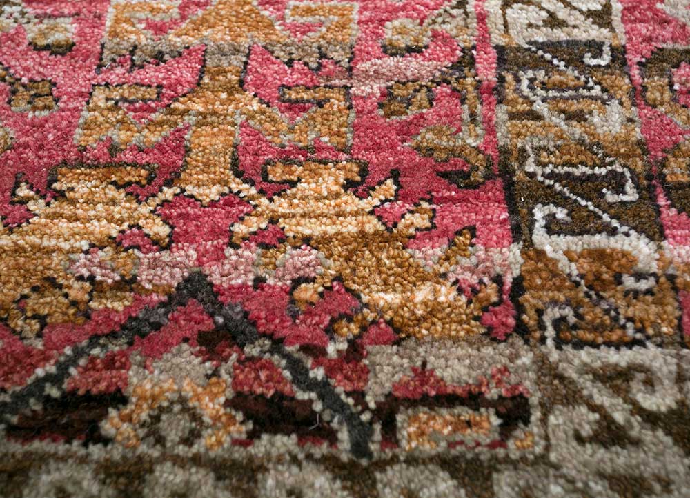 viscaya red and orange wool hand knotted Rug - CloseUp