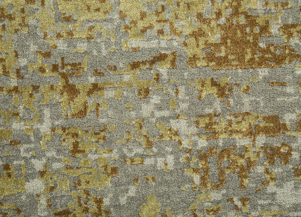 tattvam beige and brown wool and bamboo silk hand knotted Rug - CloseUp