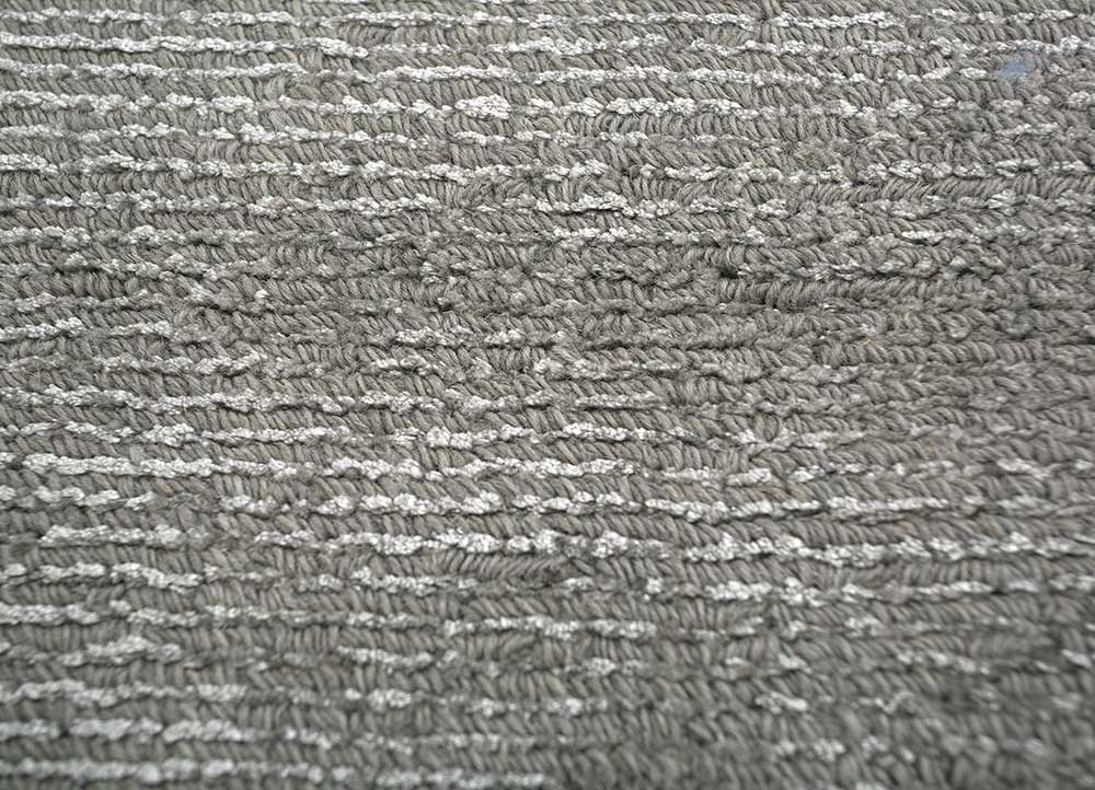 basis grey and black wool and viscose hand loom Rug - CloseUp