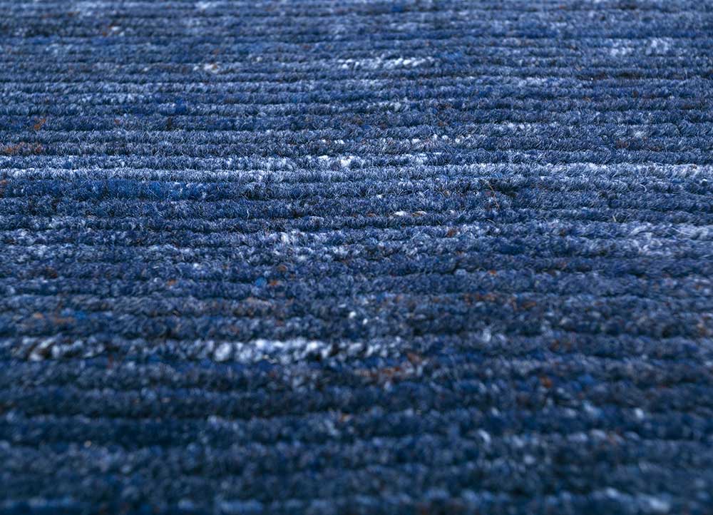 basis blue wool and viscose hand loom Rug - CloseUp