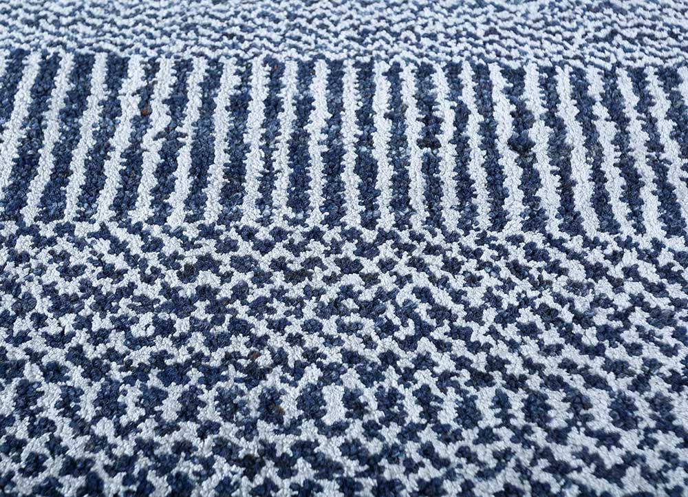 basis blue wool and viscose hand loom Rug - CloseUp