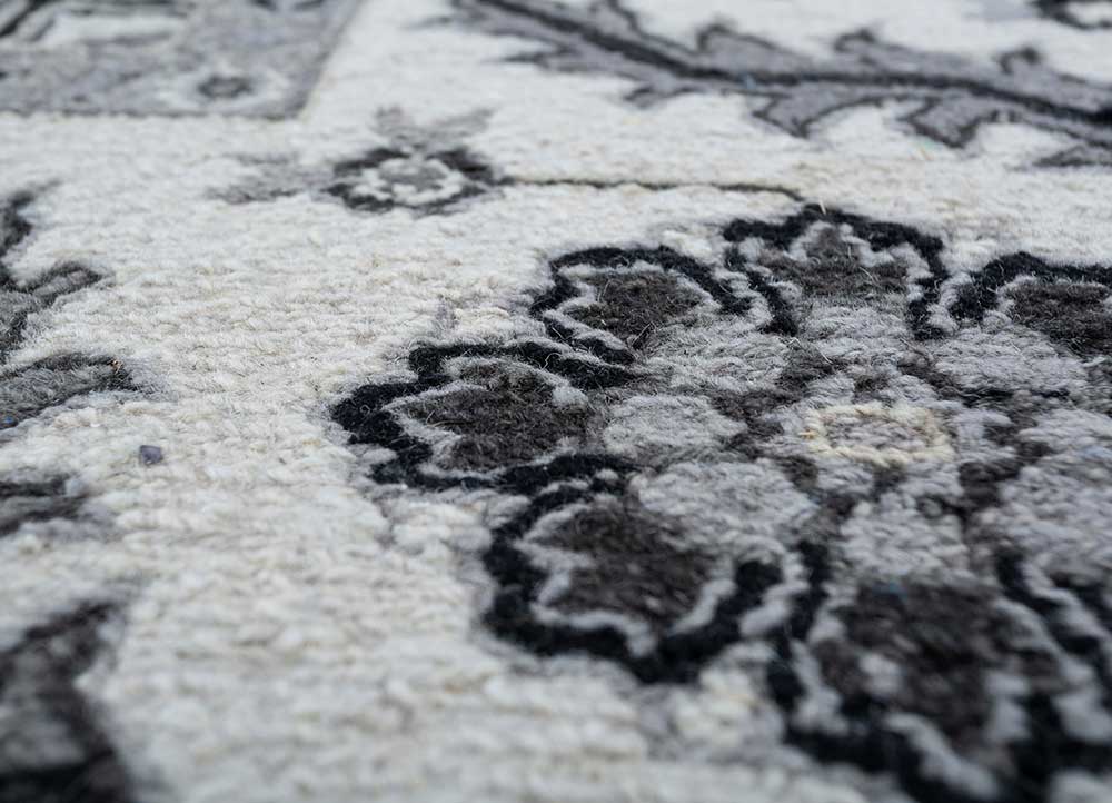 akida grey and black wool hand knotted Rug - CloseUp