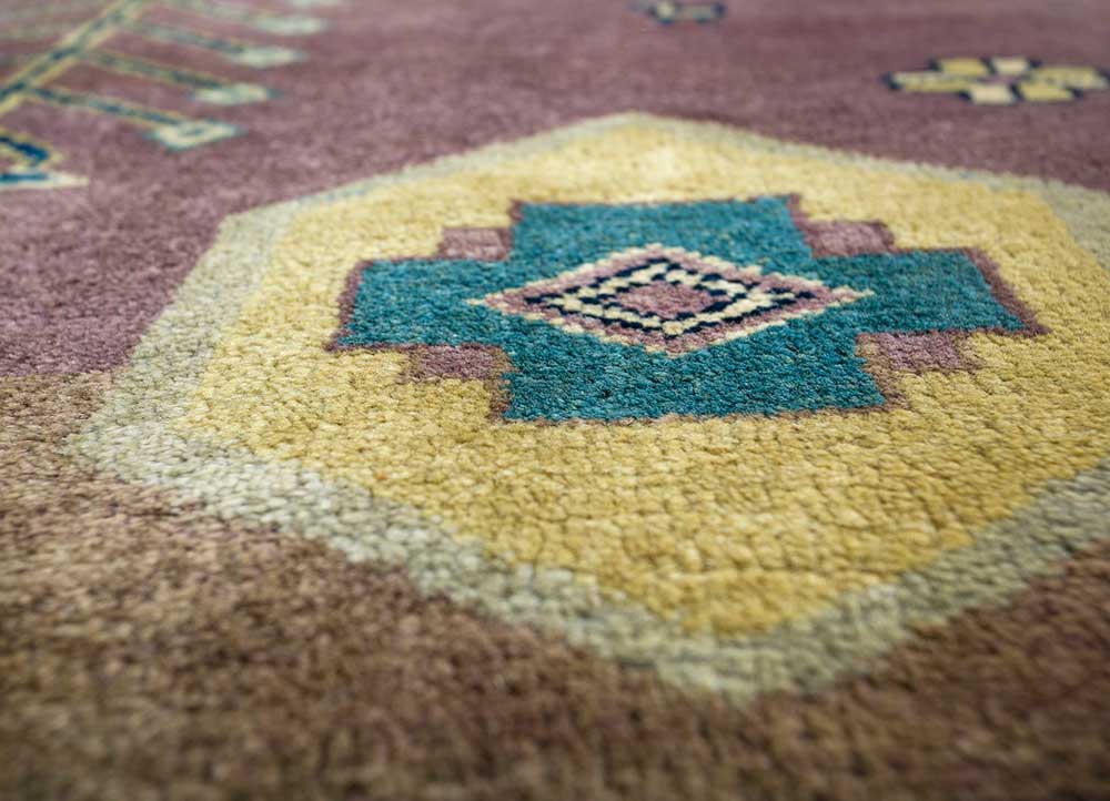 erbe pink and purple wool hand knotted Rug - CloseUp