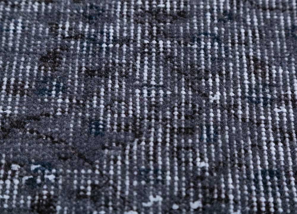 erbe grey and black wool hand knotted Rug - CloseUp