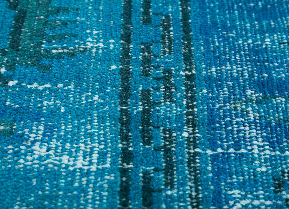 lacuna blue wool hand knotted Rug - CloseUp