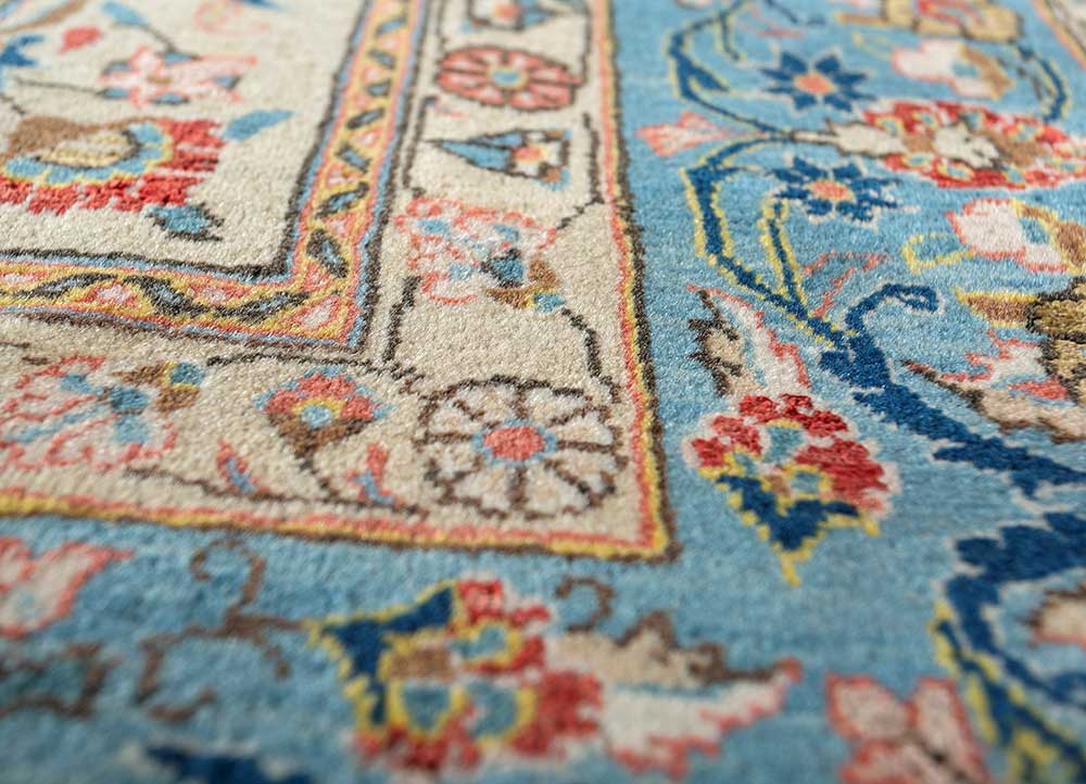 aalam gold wool and silk hand knotted Rug - CloseUp