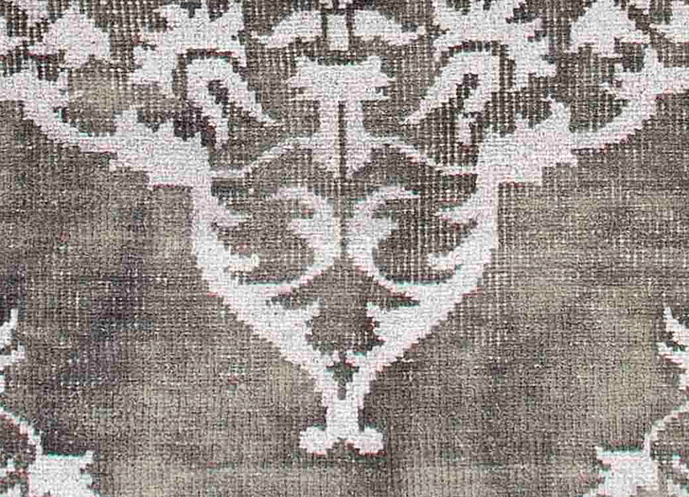 revolution grey and black wool and viscose hand knotted Rug - CloseUp