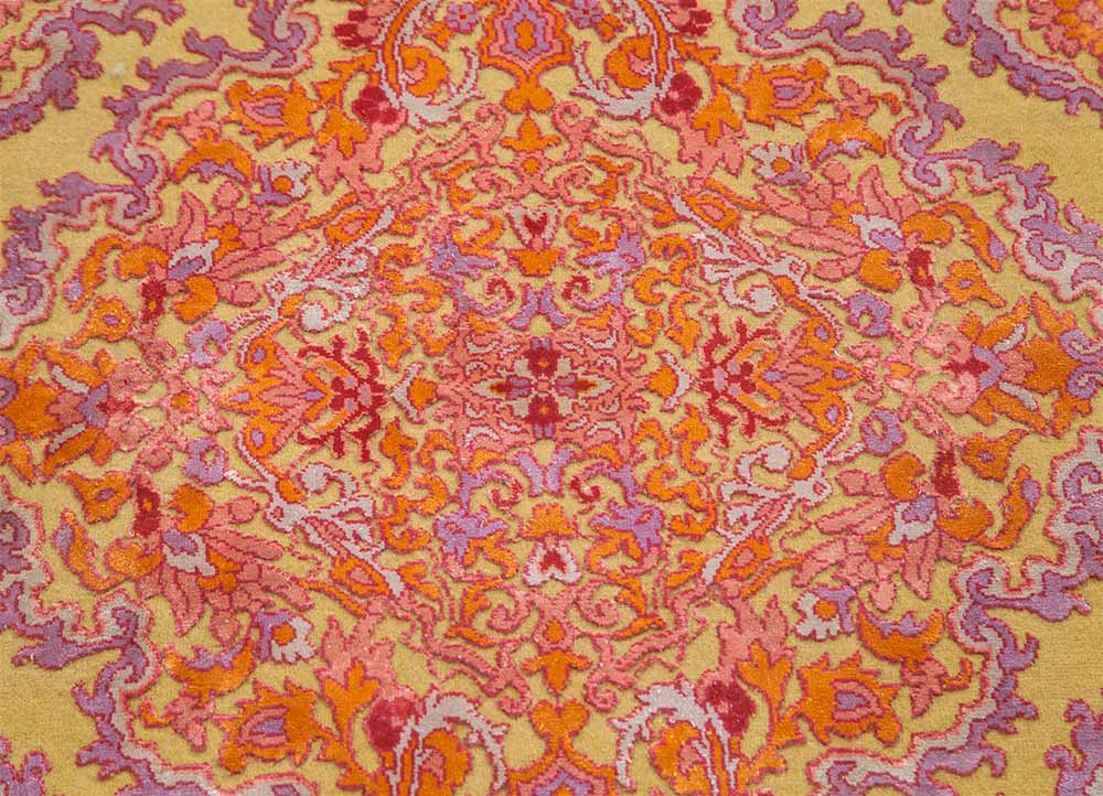 floret red and orange wool and silk hand knotted Rug - CloseUp
