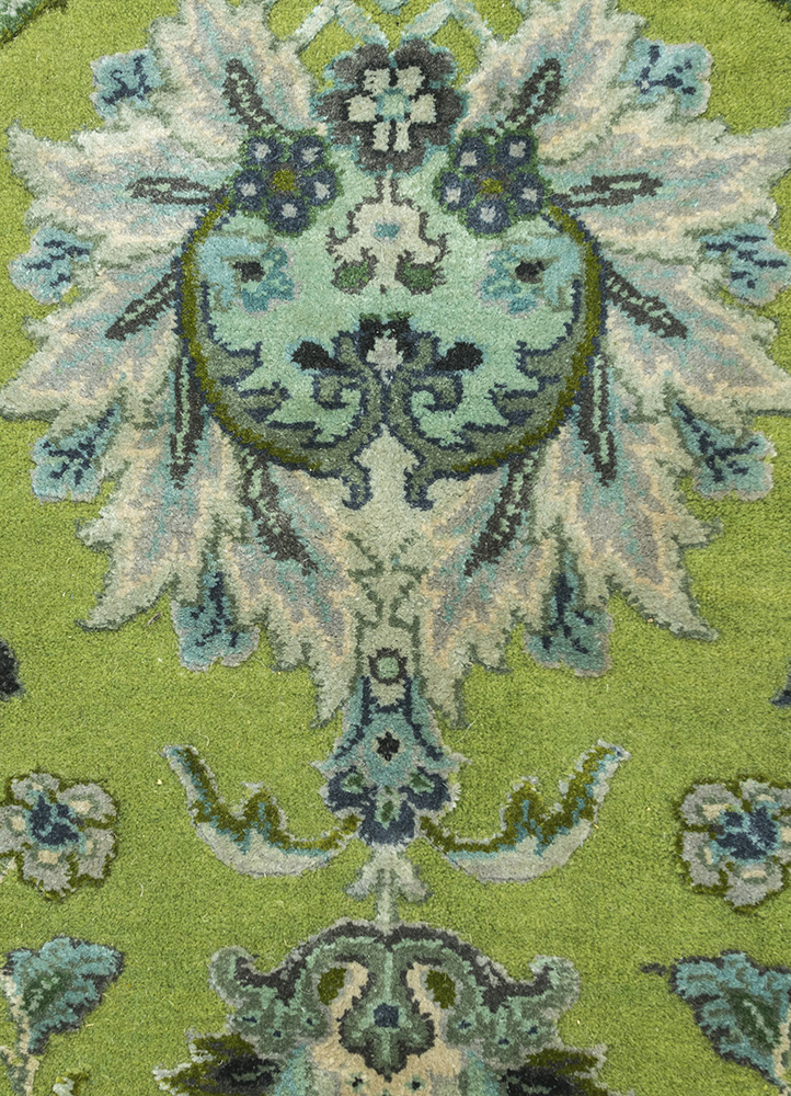 aurora green wool and silk hand knotted Rug - CloseUp