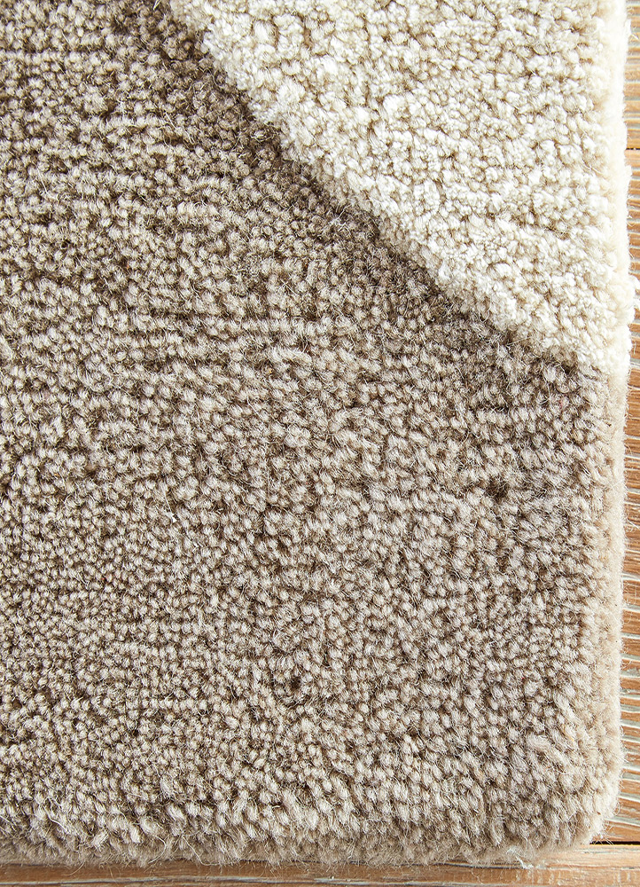 contour  wool and viscose hand tufted Rug - CloseUp