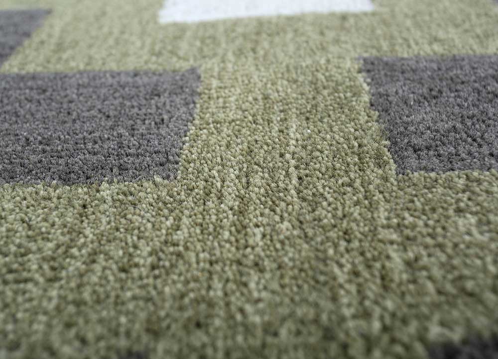 linear green wool and viscose hand tufted Rug - CloseUp