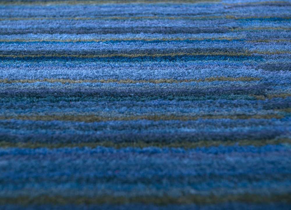 transcend blue wool and viscose hand tufted Rug - CloseUp