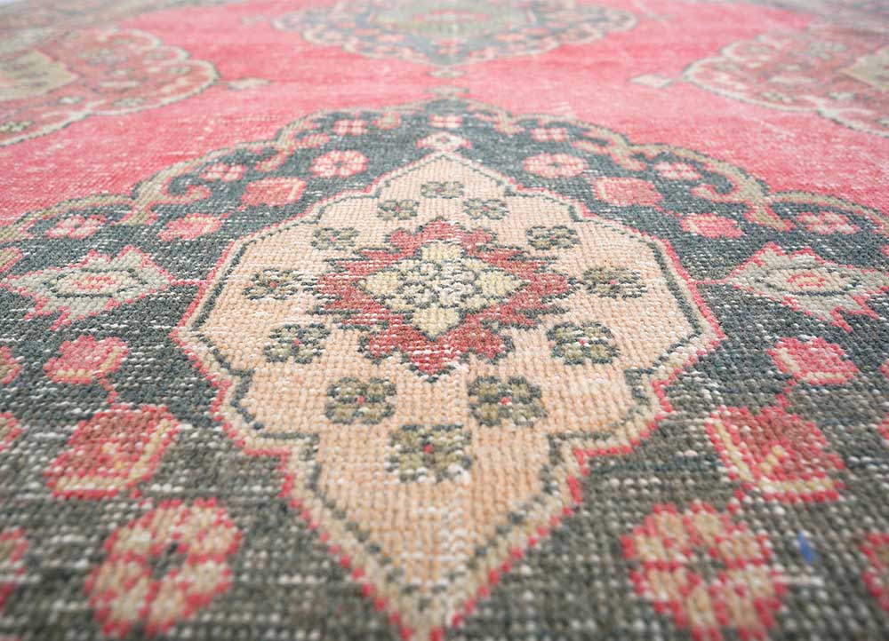 kilim red and orange wool hand knotted Rug - CloseUp