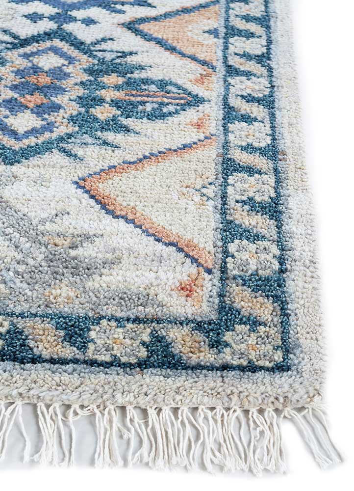 laica ivory wool hand knotted Rug - Corner