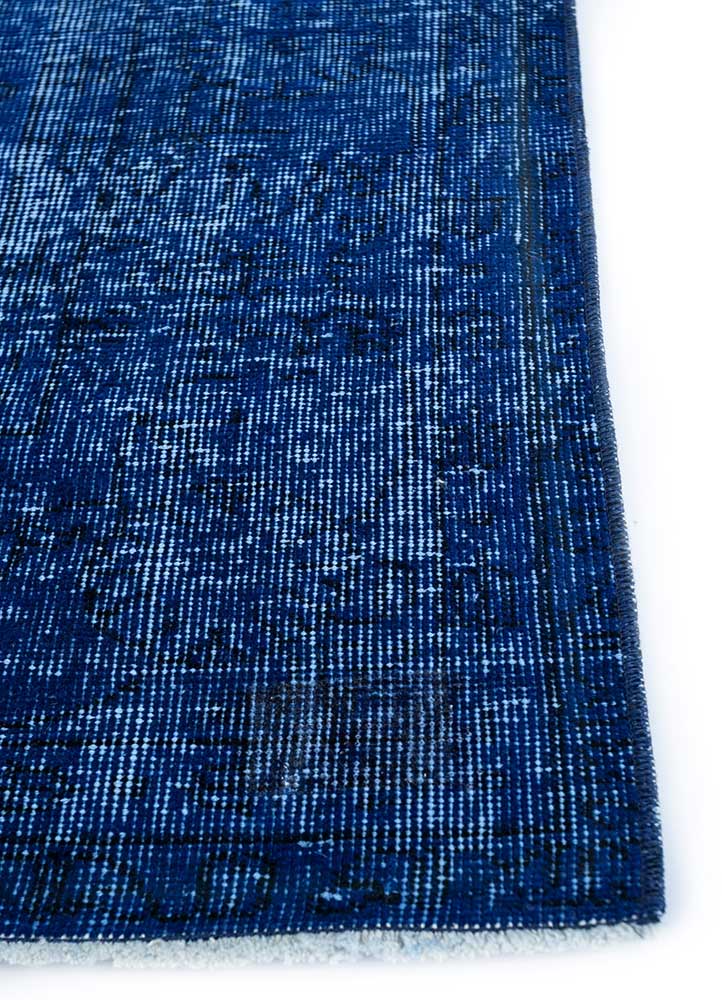 vintage blue wool hand knotted Rug - Corner