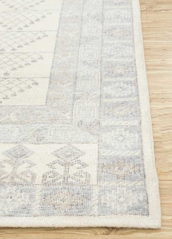 clan ivory wool hand knotted Rug - Corner